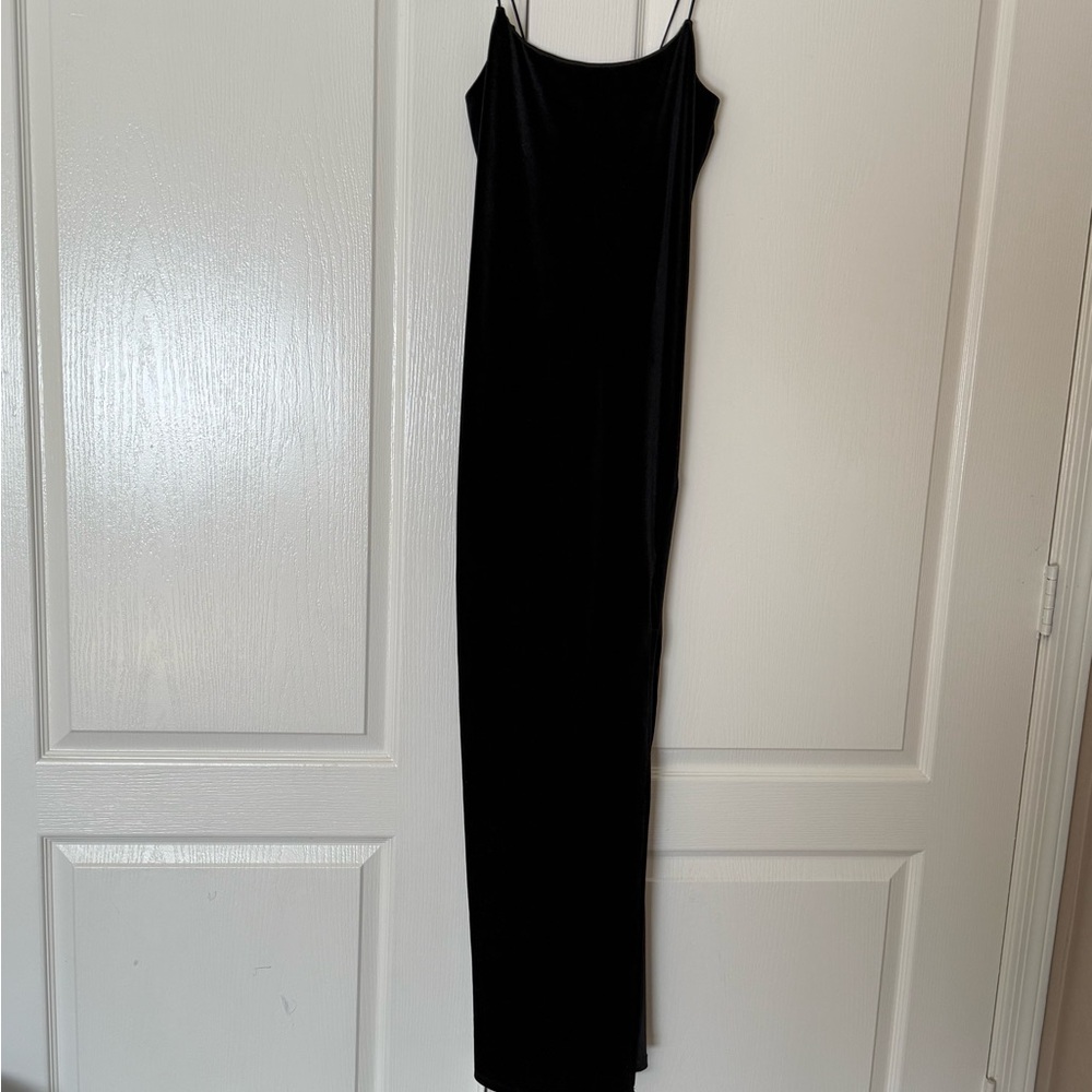 Fashion Nova Sleek Black Maxi Dress